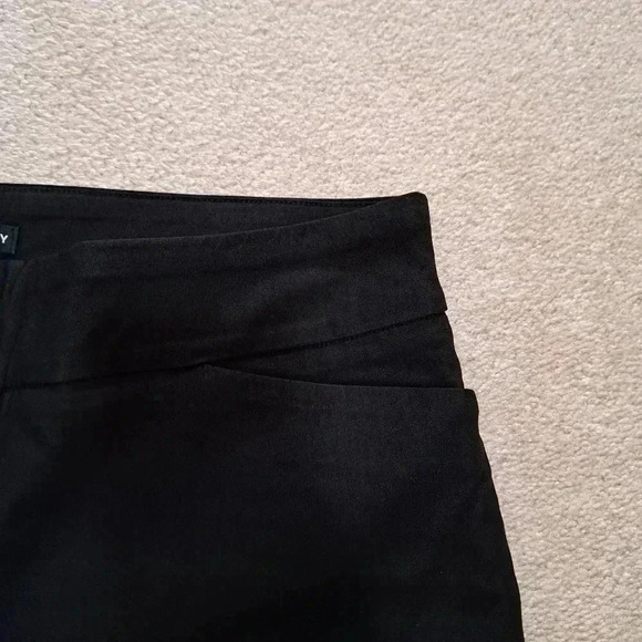 ❤️ New! Hilary  Radley Bermuda Shorts Black 10 Pull-on Tummy Control Stretch - Picture 4 of 13